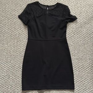 Stretchy black Banana Republicublic Factory dressy size 4 dress lacy sleeves